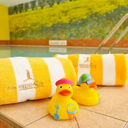 ゲストハウス Zum Riedensee Bastorf